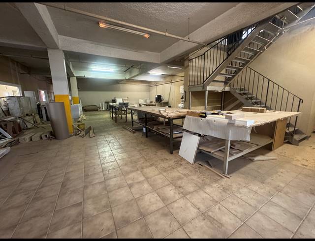2,800M² WAREHOUSE TO LET IN KEW INDUSTRIAL